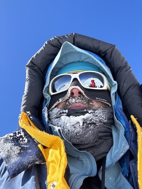 Korona Ziemi – podróż prof. dr. hab. Kryspina Mitury przez siedem kontynentów