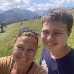 Życie w sinusoidzie. O dorastaniu w spektrum i systemie, który nie nadąża.