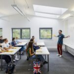 Jak Polacy radzą sobie z angielskim? Najnowszy raport EF pokazuje duże różnice między regionami i pokoleniami