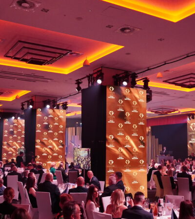 Hotel jako przestrzeń spotkań. Jak zmienia się rola hoteli w świecie konferencji i wydarzeń biznesowych?