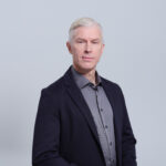 co-decyduje-o-sukcesie-w-pracy-z-ai-cechy-i-kompetencje-ktore-warto-rozwijac