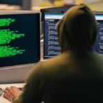 https://fakteo.pl/falszywy-glos-prawdziwe-straty-nowa-era-cyberatakow/